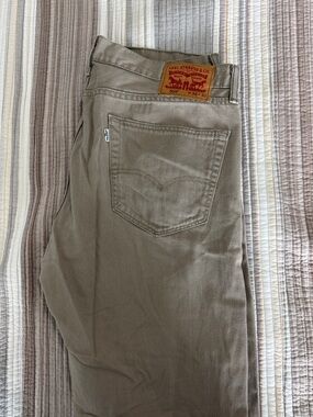 Levi's Men's Straight Jeans in Taupe Brown